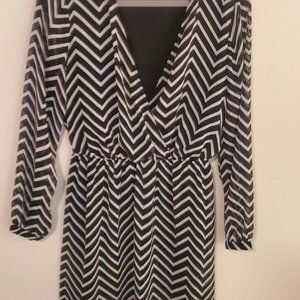 Express navy and white long sleeve dress zig zag